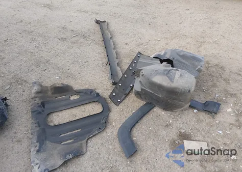 2018 Jeep Renegade Upland Edition 4X4 z USA, uszkodzony, nr VIN ZACCJBABXJPH53701